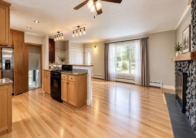 Photo 3 of Single family home for sale at 10874 E Flagg Rd, Rochelle, IL 61068 | MLS# 12773749 | Listing updated on 2026-10-07