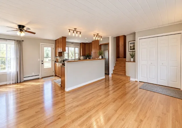 Photo 4 of Single family home for sale at 10874 E Flagg Rd, Rochelle, IL 61068 | MLS# 12773749 | Listing updated on 2026-10-07
