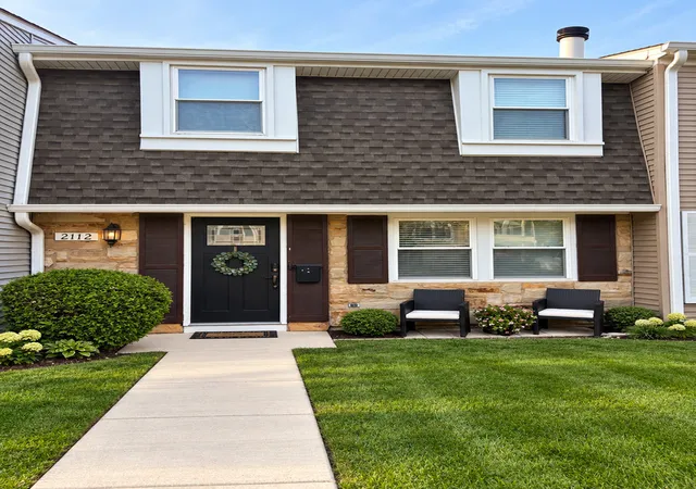 Photo 1 of Townhouse for sale at 2112 Stanley Ct, Schaumburg, IL 60194 | MLS# 12773756 | Listing updated on 2026-10-02