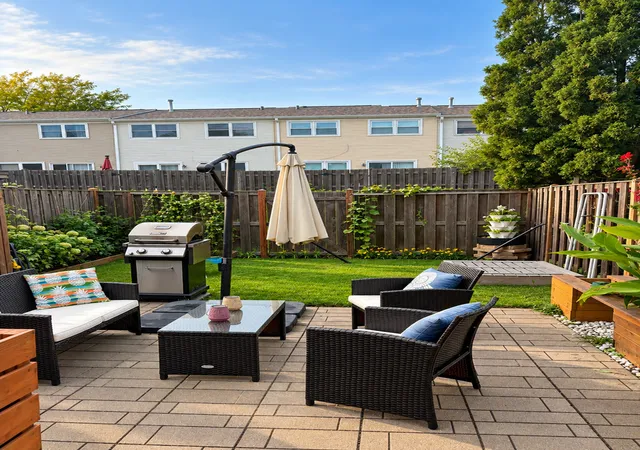 Photo 3 of Townhouse for sale at 2112 Stanley Ct, Schaumburg, IL 60194 | MLS# 12773756 | Listing updated on 2026-10-02