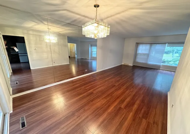 Photo 2 of Single family home for sale at 1935 Birch Rd, Northbrook, IL 60062 | MLS# 12773766 | Listing updated on 2026-10-07