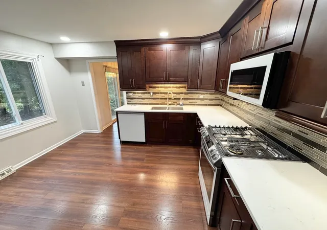 Photo 3 of Single family home for sale at 1935 Birch Rd, Northbrook, IL 60062 | MLS# 12773766 | Listing updated on 2026-10-07