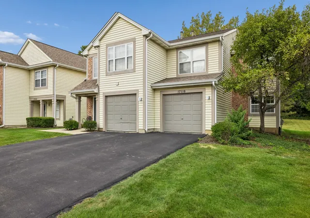 Photo 1 of Townhouse for sale at 17116 W Cunningham Ct, Libertyville, IL 60048 | MLS# 12773768 | Listing updated on 2026-09-30