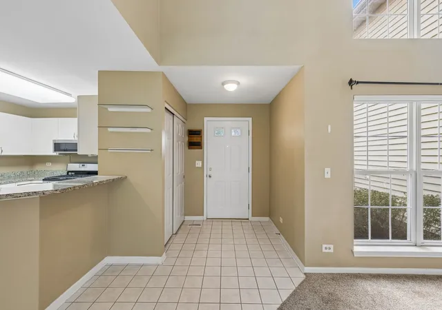 Photo 3 of Townhouse for sale at 17116 W Cunningham Ct, Libertyville, IL 60048 | MLS# 12773768 | Listing updated on 2026-09-30