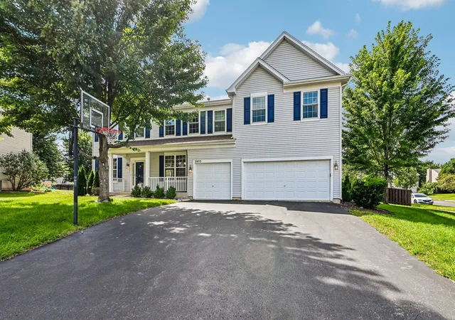 Photo 2 of Single family home for sale at 2453 Cushing Ln, Aurora, IL 60503 | MLS# 12773788 | Listing updated on 2026-10-06