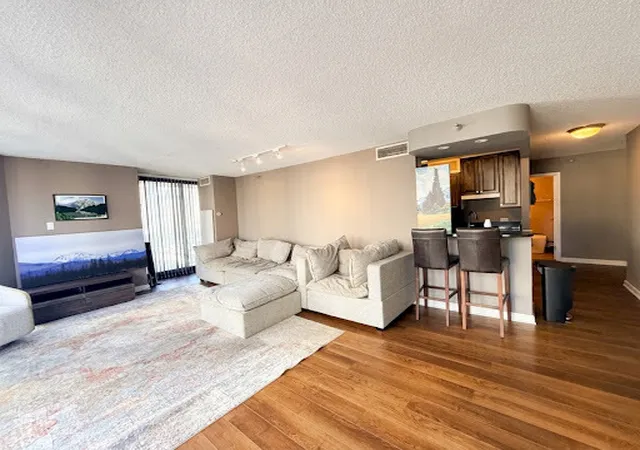 Photo 4 of Condo for sale at 10 E Ontario St #1111, Chicago, IL 60611 | MLS# 12773795 | Listing updated on 2026-10-05