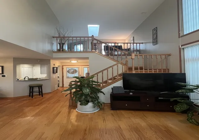 Photo 4 of Townhouse for sale at 413 Country Ln Ct, Wauconda, IL 60084 | MLS# 12773840 | Listing updated on 2026-10-06