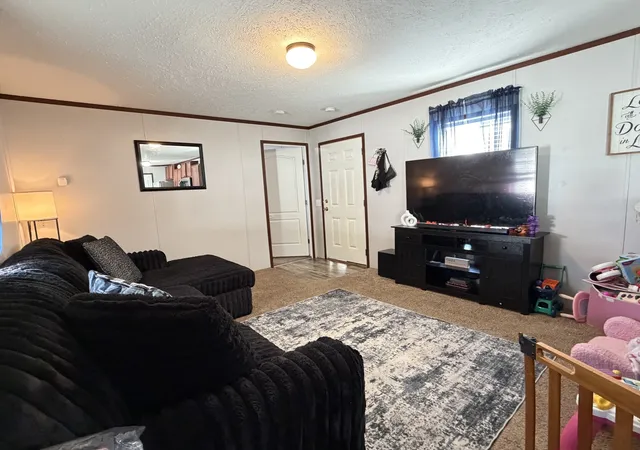 Photo 2 of Manufactured home for sale at 407 4th Street, Bloomington, IL 61704 | MLS# 12773843 | Listing updated on 2026-10-05