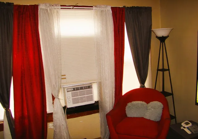 Photo 3 of Single family home for sale at 7151 S Rockwell St, Chicago, IL 60629 | MLS# 12773844 | Listing updated on 2026-10-08