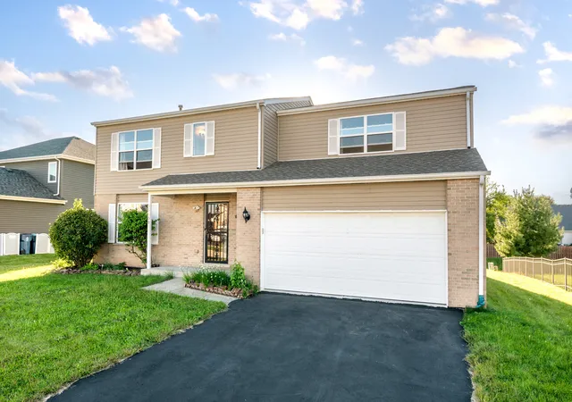 Photo 3 of Single family home for sale at 16408 Zausa Dr, Crest Hill, IL 60403 | MLS# 12773846 | Listing updated on 2026-10-06
