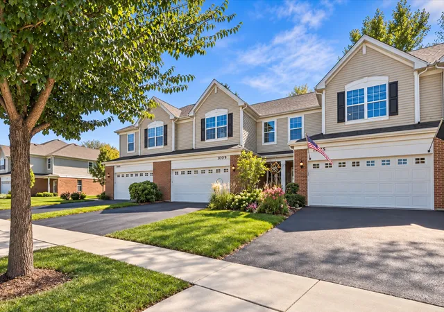 Photo 1 of Townhouse for sale at 1005 Draper Rd, Mc Henry, IL 60050 | MLS# 12773849 | Listing updated on 2026-10-07