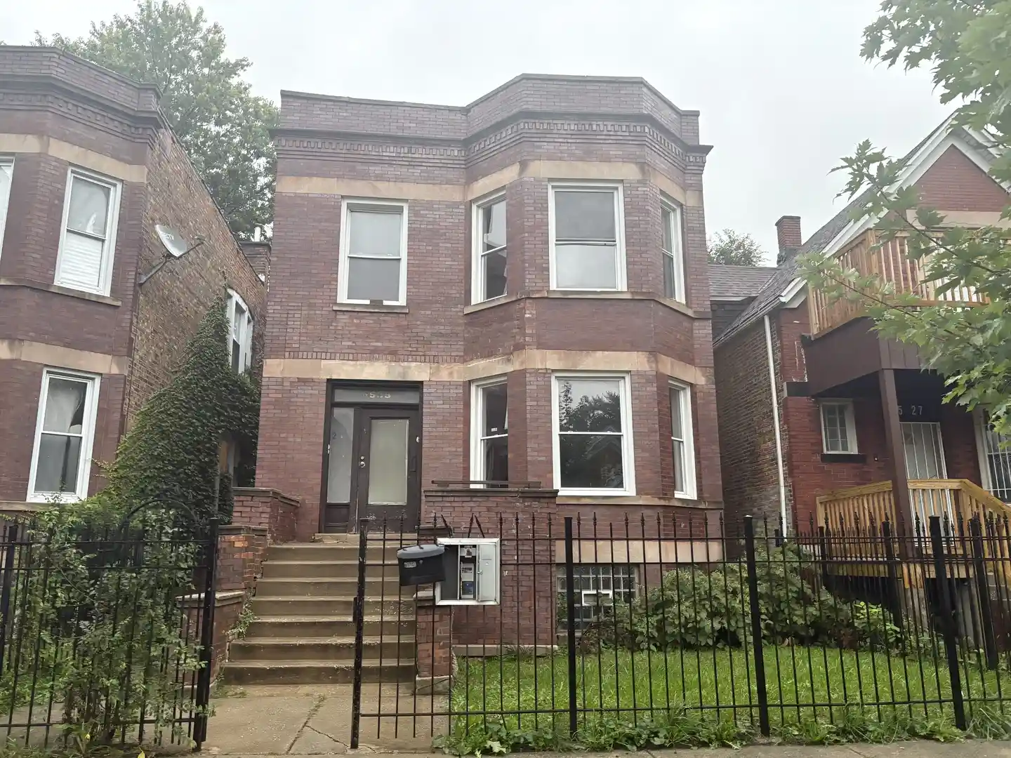 Listing Photo 2 - Condo for sale in 6525 S Hermitage Ave located at 6525 S Hermitage Ave, Chicago, IL 60636 - Unit 6525 S Hermitage Ave