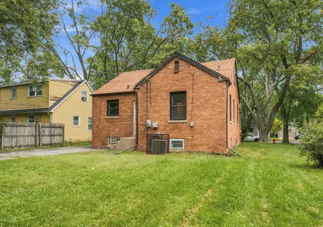 Photo 4 of Single family home for sale at 22122 Millard Ave, Richton Park, IL 60471 | MLS# 12773855 | Listing updated on 2026-10-07