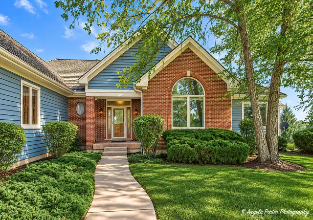Photo 2 of Single family home for sale at 2916 Hanging Fen Ct, Johnsburg, IL 60050 | MLS# 12773856 | Listing updated on 2026-10-06