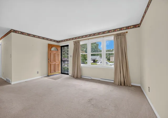 Photo 3 of Single family home for sale at 405 Warren Ave, Normal, IL 61761 | MLS# 12773868 | Listing updated on 2026-10-03