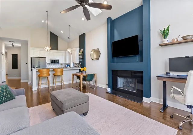 Photo 4 of Condo for sale at 4606 N Malden St #3N, Chicago, IL 60640 | MLS# 12773876 | Listing updated on 2026-10-08