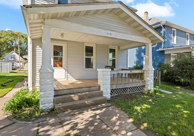 Photo 2 of Single family home for sale at 1171 26th Street, Moline, IL 61265 | MLS# 12773888 | Listing updated on 2026-10-27