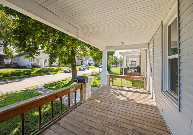Photo 3 of Single family home for sale at 1171 26th Street, Moline, IL 61265 | MLS# 12773888 | Listing updated on 2026-10-27
