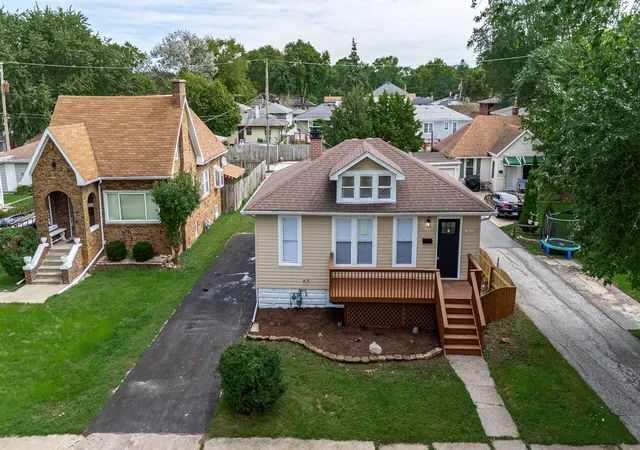 Photo 1 of Single family home for sale at 17825 Chicago Ave, Lansing, IL 60438 | MLS# 12773911 | Listing updated on 2026-10-01