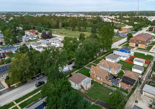 Photo 3 of Single family home for sale at 17825 Chicago Ave, Lansing, IL 60438 | MLS# 12773911 | Listing updated on 2026-10-01
