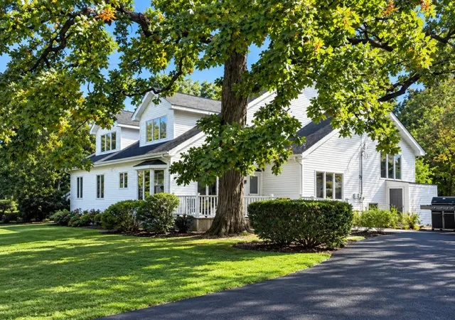 Single family home for sale at 4700 Lee Ave, Downers Grove, IL 60515 | MLS# 12773917