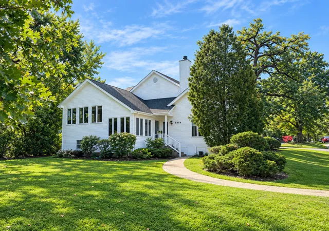 Photo 1 of Single family home for sale at 4700 Lee Ave, Downers Grove, IL 60515 | MLS# 12773917 | Listing updated on 2026-10-29