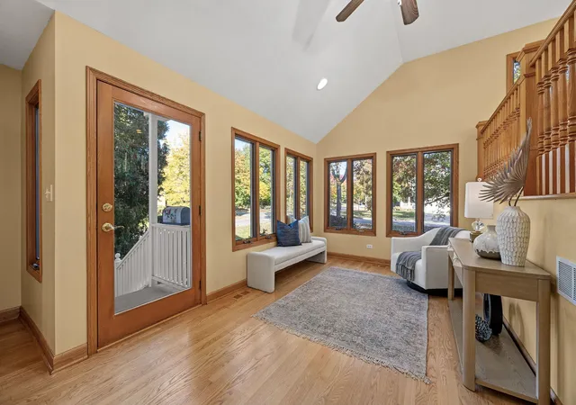 Photo 3 of Single family home for sale at 4700 Lee Ave, Downers Grove, IL 60515 | MLS# 12773917 | Listing updated on 2026-10-29