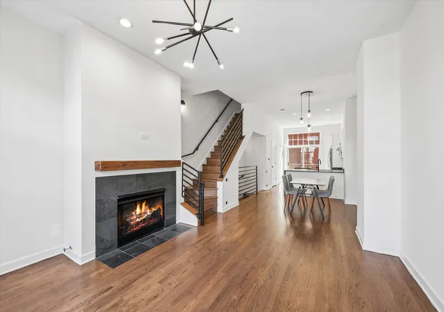 Photo 4 of Townhouse for sale at 865 N May St, Chicago, IL 60642 | MLS# 12773927 | Listing updated on 2026-10-20