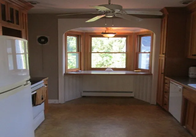 Photo 4 of Single family home for sale at 14412 West Ave, Orland Park, IL 60462 | MLS# 12773932 | Listing updated on 2026-10-07