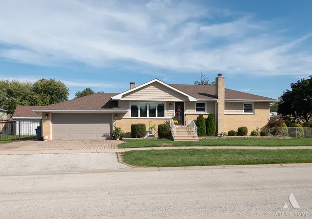Photo 1 of Single family home for sale at 5858 W 82nd Street, Burbank, IL 60459 | MLS# 12773944 | Listing updated on 2026-10-06