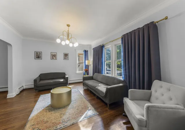 Photo 4 of Single family home for sale at 5412 W Henderson St, Chicago, IL 60641 | MLS# 12773952 | Listing updated on 2026-10-07