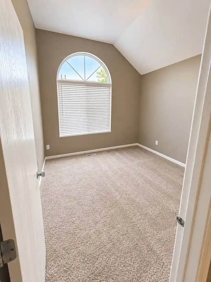 Listing Photo 11 - Condo for sale in 287 Sandhurst Ln located at 287 Sandhurst Ln, South Elgin, IL 60177 - Unit 287 Sandhurst Ln