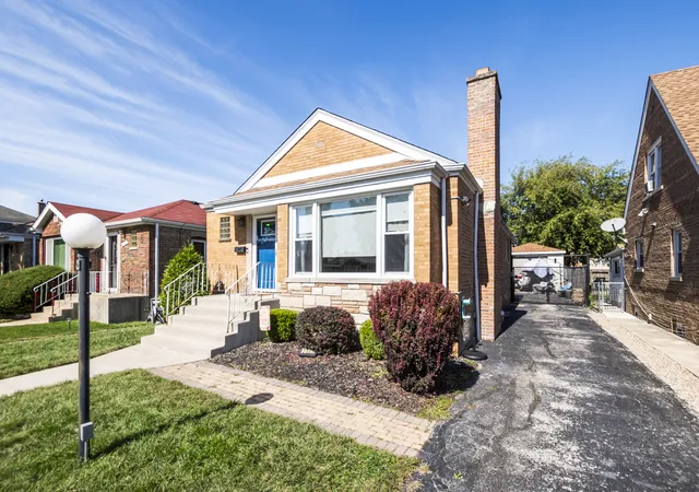 Photo 24 of Single family home for sale at 2552 W 81st Place, Chicago, IL 60652 | MLS# 12773980 | Listing updated on 2026-10-07