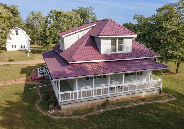 Photo 2 of Single family home for sale at 2001 N State St, Marion, IL 62959 | MLS# 12773987 | Listing updated on 2026-10-02
