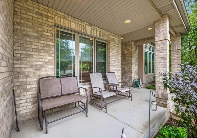 Photo 3 of Single family home for sale at 9017 Orchard Rd, Willow Springs, IL 60480 | MLS# 12773988 | Listing updated on 2026-10-03