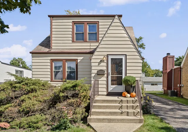 Photo 2 of Single family home for sale at 4107 Wagner Ave, Schiller Park, IL 60176 | MLS# 12774005 | Listing updated on 2026-10-07