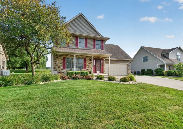 Photo 4 of Single family home for sale at 723 O Toole Dr, Minooka, IL 60447 | MLS# 12774008 | Listing updated on 2026-10-07