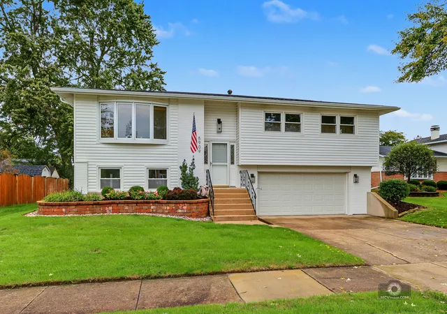 Photo 1 of Single family home for sale at 5909 El Morro Ct, Oak Forest, IL 60452 | MLS# 12774013 | Listing updated on 2026-10-07