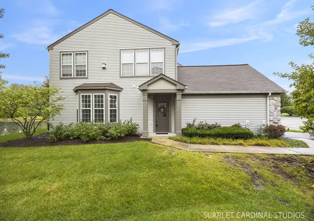 Listing Photo 3 - Condo for sale in building located at 1109 Bromley Ct, Aurora, IL 60502 - Unit #1109