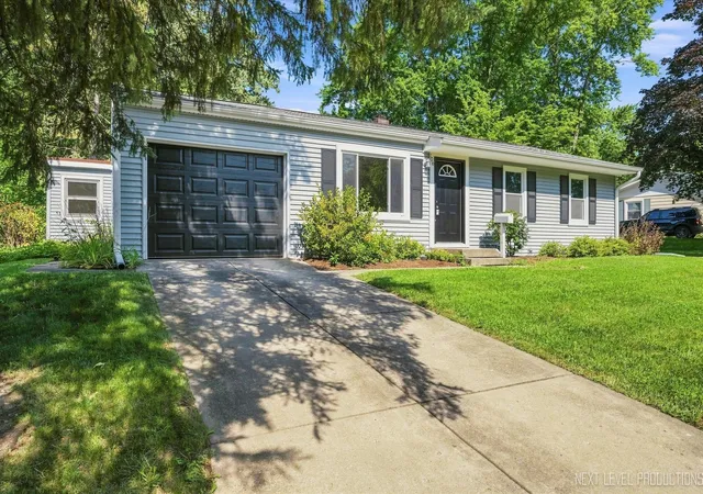 Photo 1 of Single family home for sale at 106 Ridge Ln, Geneva, IL 60134 | MLS# 12774026 | Listing updated on 2026-10-07