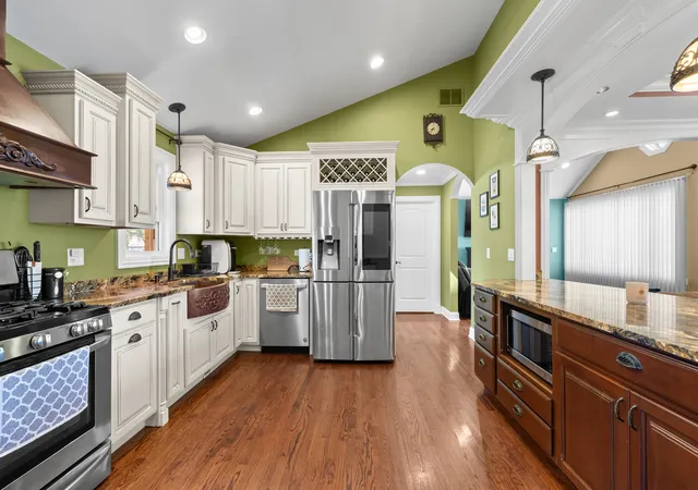 Photo 2 of Single family home for sale at 6901 W 115th Place, Worth, IL 60482 | MLS# 12774041 | Listing updated on 2026-10-04