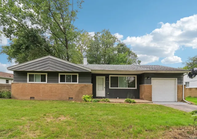 Single family home for sale at 16344 Spaulding Ave, Markham, IL 60428 | MLS# 12774048