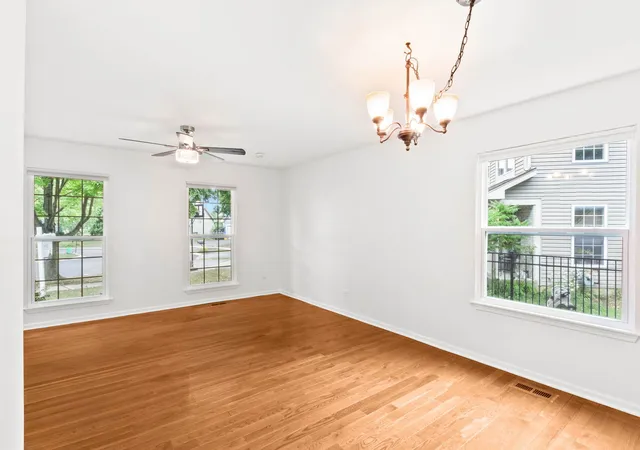 Photo 4 of Single family home for sale at 912 Matthew Ct, Naperville, IL 60540 | MLS# 12774049 | Listing updated on 2026-10-07