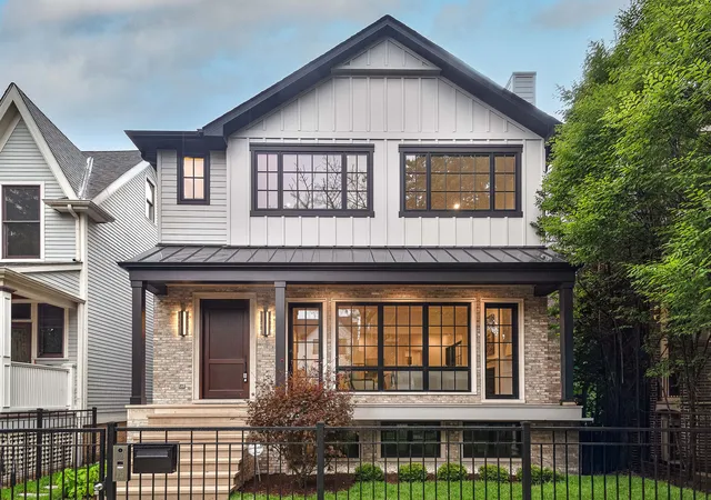 Photo 1 of Single family home for sale at 1907 W Cuyler Ave, Chicago, IL 60613 | MLS# 12774050 | Listing updated on 2026-10-09