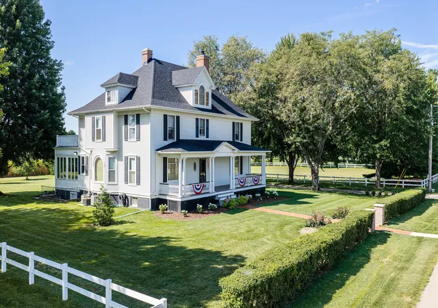 Photo 1 of Single family home for sale at 704 E Thompson St, Princeton, IL 61356 | MLS# 12774052 | Listing updated on 2026-10-07