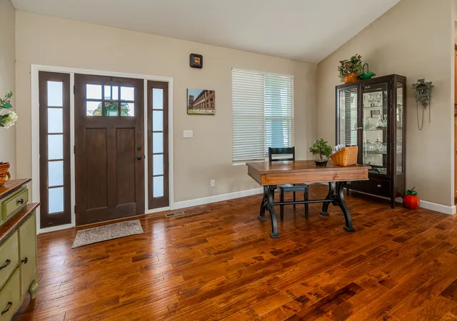 Photo 3 of Single family home for sale at 303 Excalibur Dr, Carterville, IL 62918 | MLS# 12774074 | Listing updated on 2026-10-07