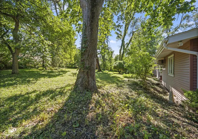 Photo 4 of Single family home for sale at 162 Barbara Ln, New Lenox, IL 60451 | MLS# 12774085 | Listing updated on 2026-10-07