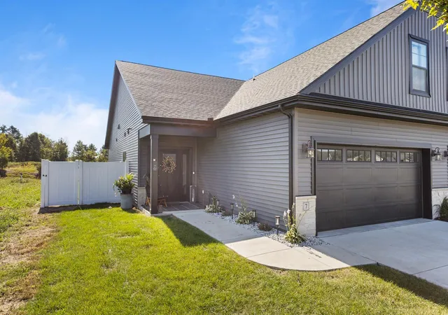 Photo 2 of Multi family home for sale at 7 Prairie Trl, Monticello, IL 61856 | MLS# 12774087 | Listing updated on 2026-10-12