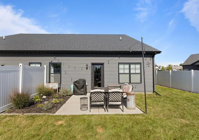 Photo 3 of House for sale at 7 Prairie Trl, Monticello, IL 61856 | MLS# 12774087 | Listing updated on 2026-10-12