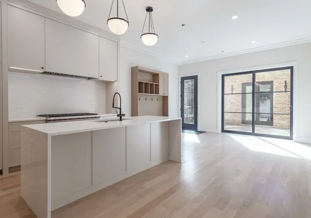 Photo 1 of Single family home for sale at 1625 W Julian St, Chicago, IL 60622 | MLS# 12774089 | Listing updated on 2026-10-08